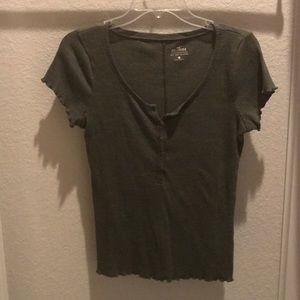 Army green Hollister tee!!!